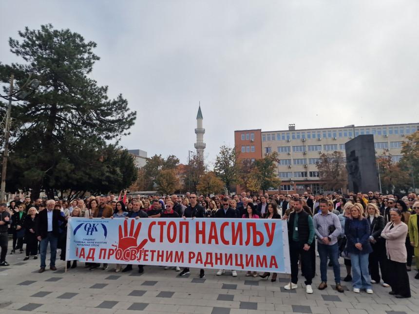 U Bijeljini protest: "Nedopustivo nasilje nad prosvjetarima"