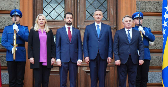 Predsjednik Crne Gore svečano dočekan u SA