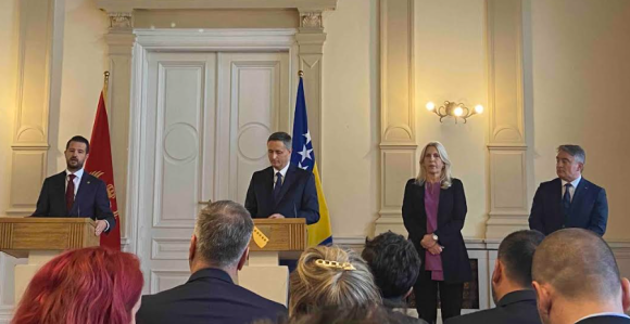 Moramo unaprijediti odnose, put do Crne Gore je "tuga"