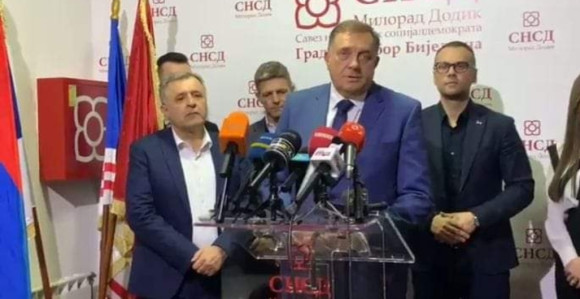 Petrovićeva poruka Dodiku: "Od kretena do Djeve Marije"