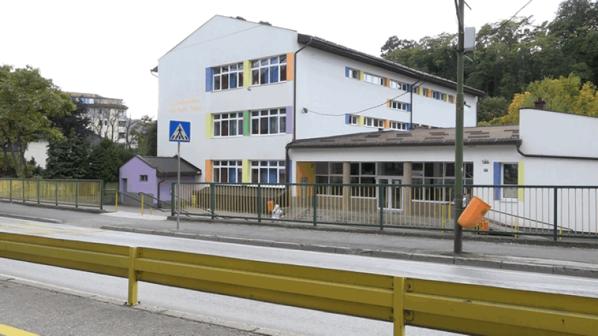 Sedmogodišnjaci pretukli vršnjaka iz razreda u Tešnju