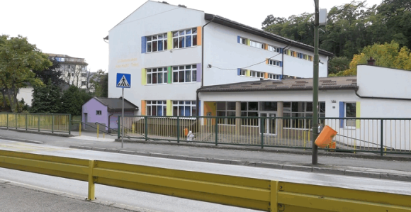 Sedmogodišnjaci pretukli vršnjaka iz razreda u Tešnju