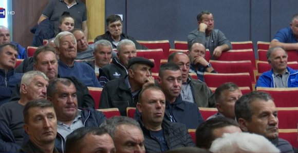 Vlada ne uplaćuje novac, najavljena kolektivna tužba