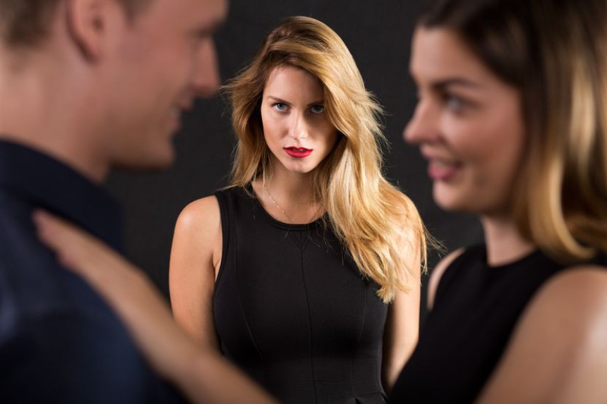 Supruzi prijetio da će je ubiti "ako mu nazove curu"