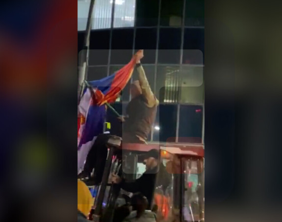 Vučić stigao u Novi Sad