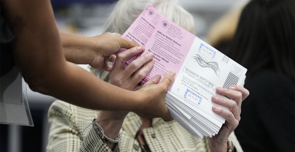 Republikanci imaju 190 mjesta, a 154 mjesta demokrate