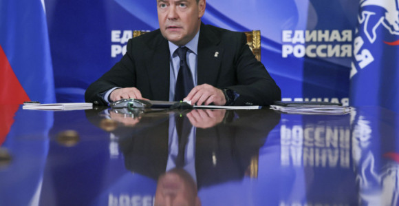 Medvedev: Tramp ne želi da troši previše novca na Ukrajinu