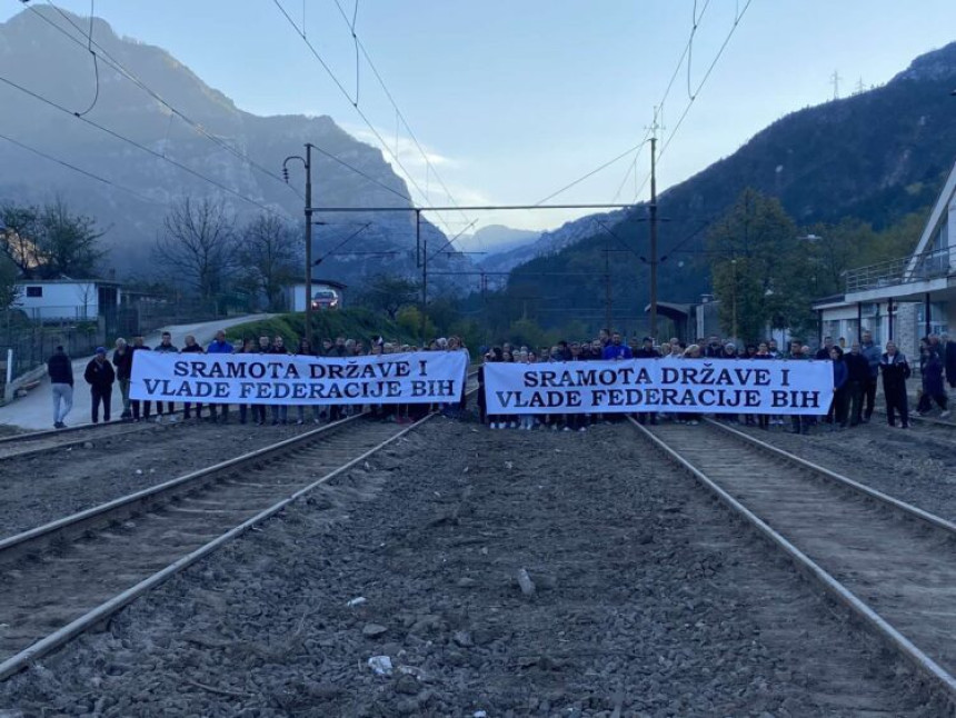 Donja Jablanica: "Zima dolazi, a mi smo još bez doma"