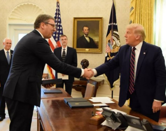 Predsjednik Vučić večeras razgovarao sa Trampom