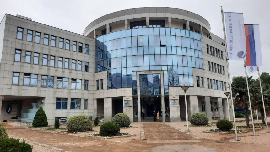 Regulatoru nije stigao zahtjev za poskupljenje struje