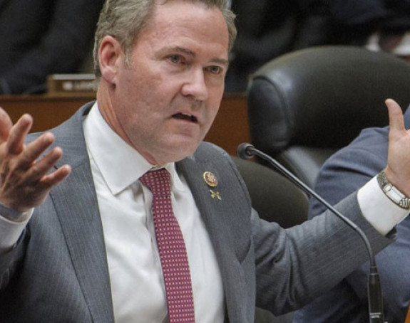 Tramp izabrao Majka Volca za nacionalnu bezbjednost