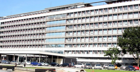 Počelo rušenje čuvenog hotela "Jugoslavija"