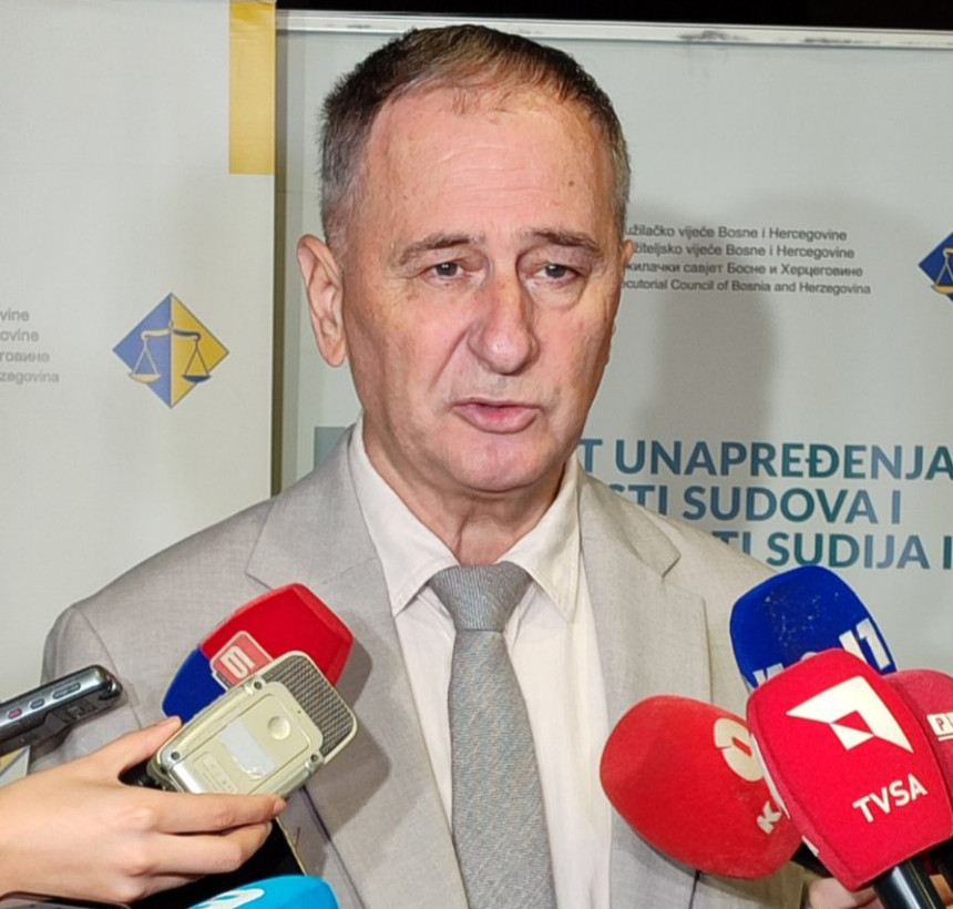 "Političari povezuju kriminalce sa sudijama i tužiocima"