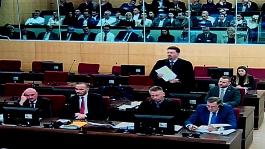 Pogledajte video isječak sa suđenja Dodiku i Lukiću