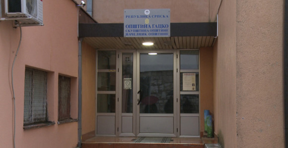 Govedarica: Odlazeća SNSD vlast u Gacku za sobom ostavlja finansijski horor!