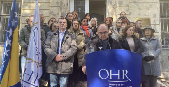 Šmitovo novo nametanje odluka: Rok je 60 dana...