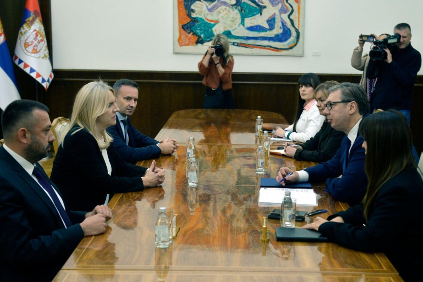 Cvijanovićeva sa Vučićem o aktuelnim pitanjima u regionu