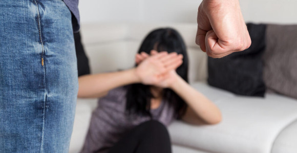 Reaguje se prekasno: Društvo ćuti pred nasiljem nad ženama