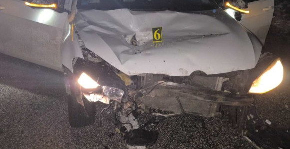 Užasno stanje na putevima: Odron uništio auto
