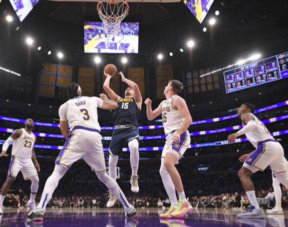 Denver pobijedili LA Lejkerse, Jokić zabilježio 34 poena