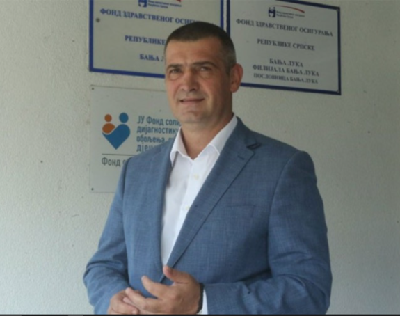 Sjede u foteljama uprkos presudama i istragama