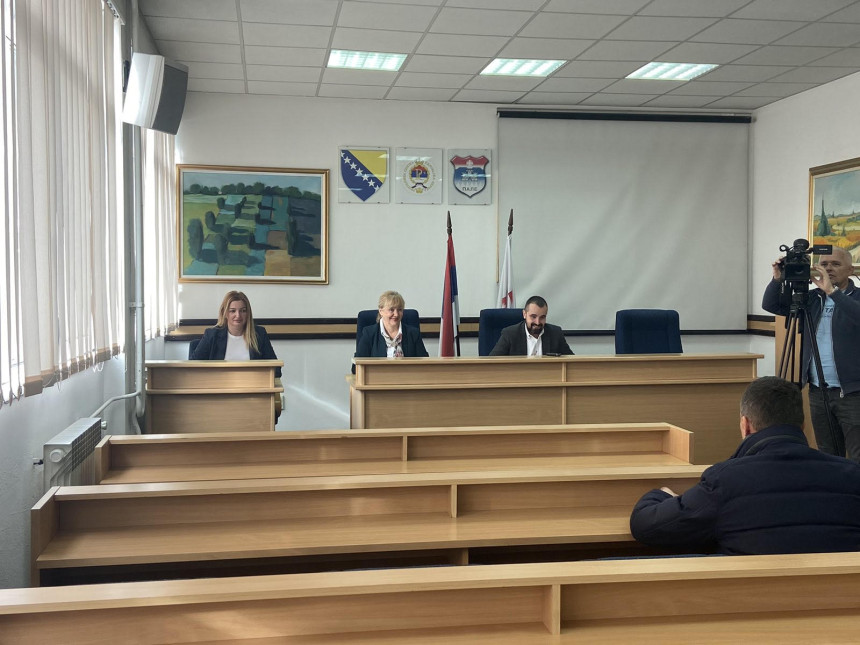 Pale: Konstitutivna sjednica odložena, odbornici nisu došli