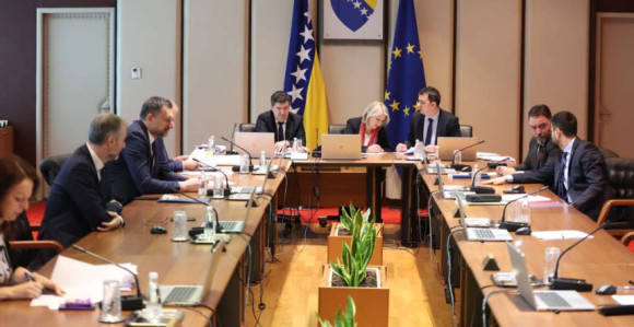 Koliko su povećane plate zaposlenih u institucijama BiH