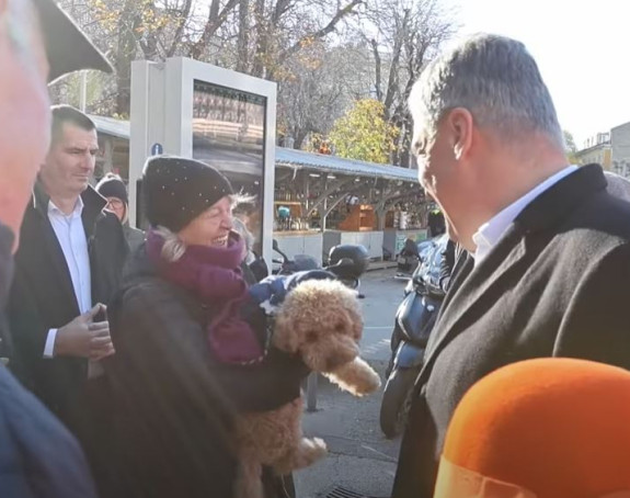 Predsjednika Hrvatske zamalo ugrizao pas (VIDEO)