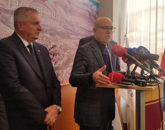 Састанак у Требињу: Србија наставља да ради и гради у Српској