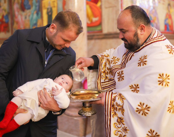 Stanivuković krstio petog člana porodice Smiljić