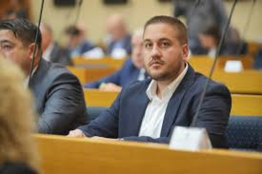 Смањењем пореза и намета једина мјера за опоравак привреде