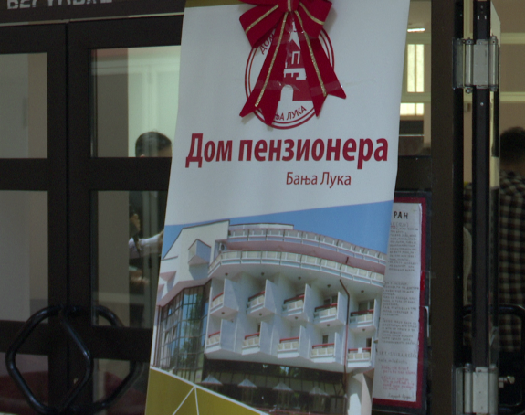 М:тел помаже и корисницима Дома пензионера Бањалука