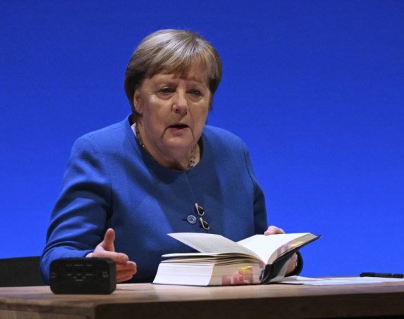 Merkel za CNN: Tramp fasciniran nekontrolisanom moći Putina i Kim Džong Una