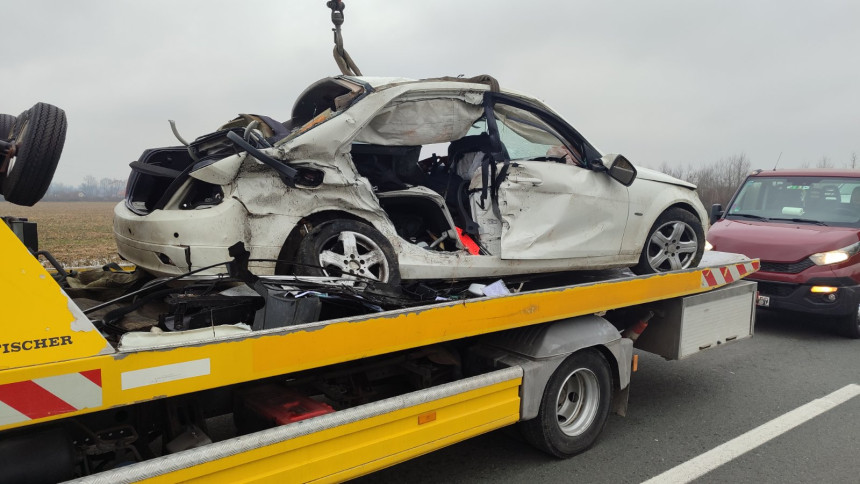 Povrijeđeno lice u veoma teškom stanju nakon operacije