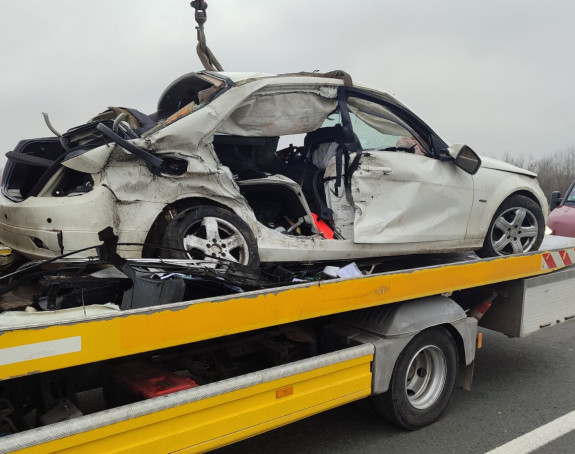 Povrijeđeno lice u veoma teškom stanju nakon operacije