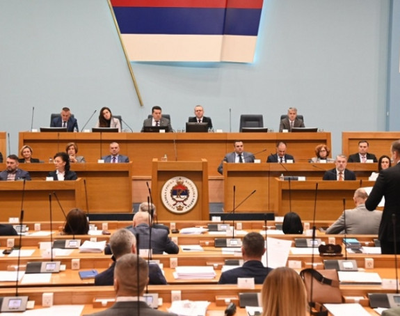 NS RS: Razmotren prijedlog odluke o zaduženju (UŽIVO)