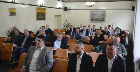 Конституисан локални парламент у Лопарама