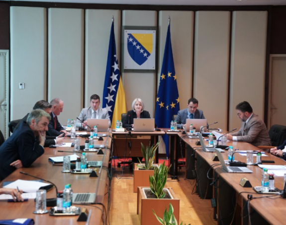 Министри из Српске бојкотовали сједницу Савјета министара
