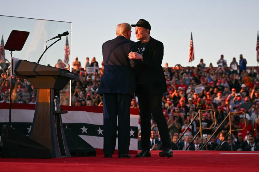 Koliko je Mask potrošio na kampanju Donalda Trampa