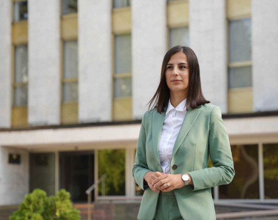 Институције су у мраку, сада је само угашено свјетло