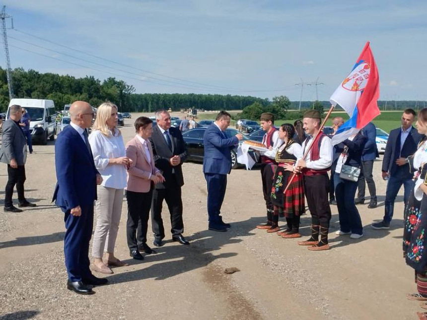Vlast Srpske teško funkcioniše bez pomoći Srbije