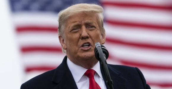 Трамп: Апсолутно ћу размислити о изласку САД из НАТО