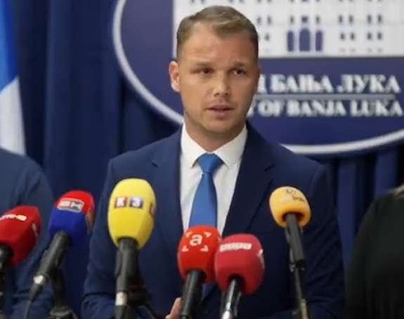 Protest sutra ispred Palate, utorak ispred NSRS