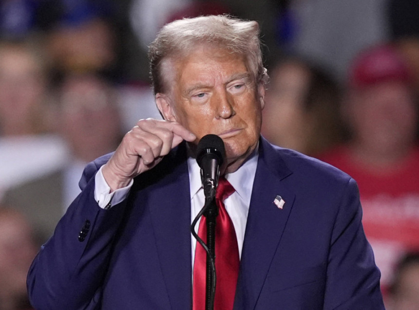 Tramp za Pari Mač: Priroritet je rešenje za rat u Ukrajini