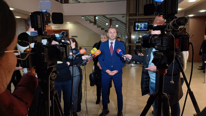 Stanivuković se vratio u Skupštinu, želi da se obrati