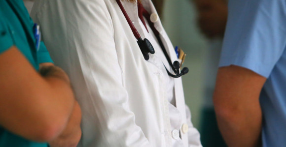 Medicinari pitaju: Kako za njega ima 20 miliona KM, a nama...