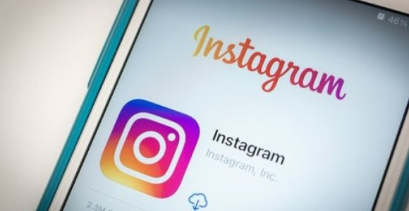 Pali Instagram i Fejsbuk, problemi širom svijeta