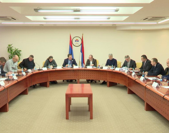 Potrebno smanjiti budžet predsjedniku i riješiti probleme