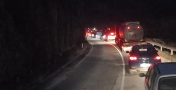 Obustava saobraćaja Mrkonjić Grad-Crna Rijeka zbog odrona