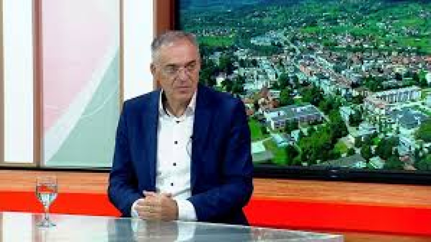 "Javašluk javnih preduzeća i Vlade prevršio je mjeru"